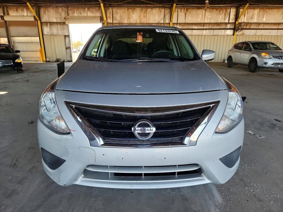 2017 NISSAN VERSA 1.6 SV 5