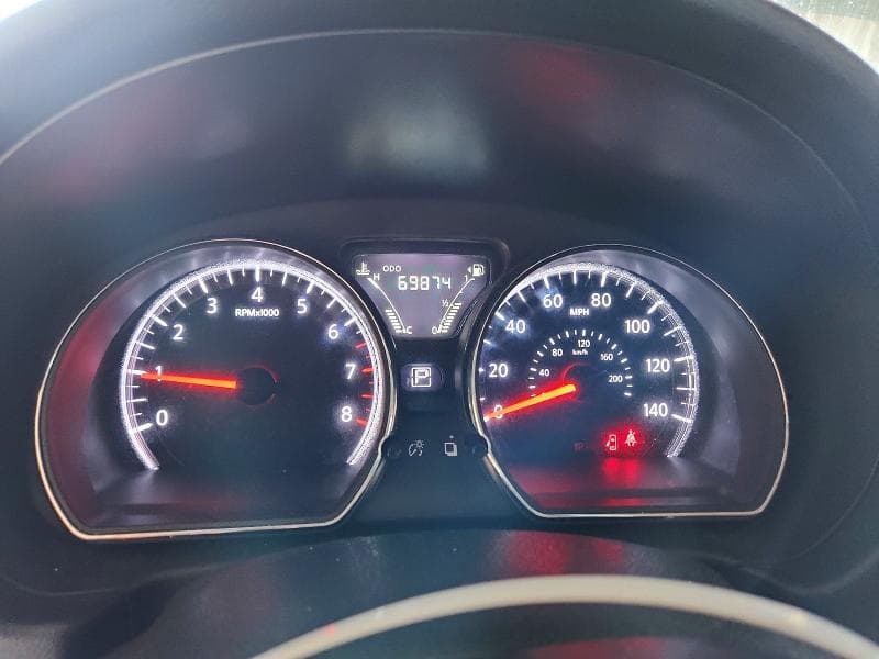 2017 NISSAN VERSA 1.6 SV 9