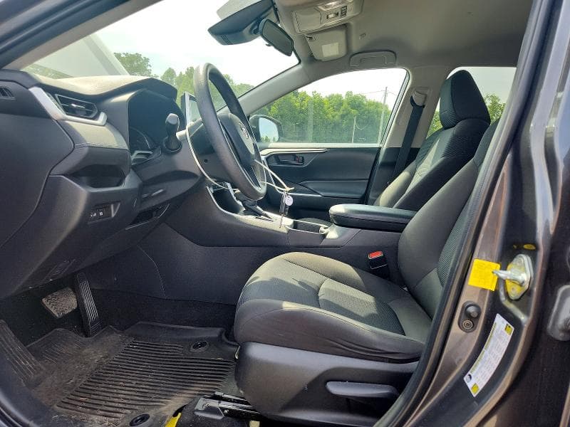 2023 TOYOTA RAV4 LE 7