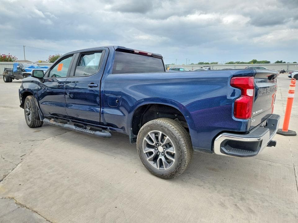 2020 CHEVROLET SILVERADO C1500 LT 2