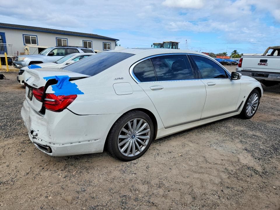 2018 BMW 740 XE 3