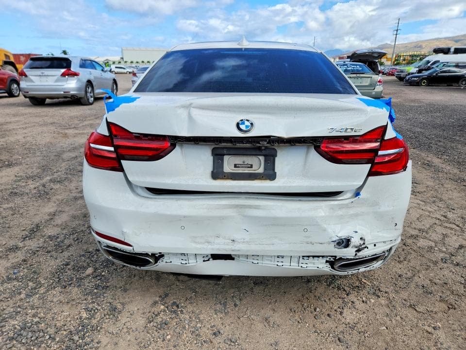 2018 BMW 740 XE 6