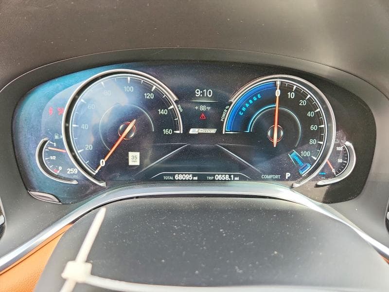 2018 BMW 740 XE 9