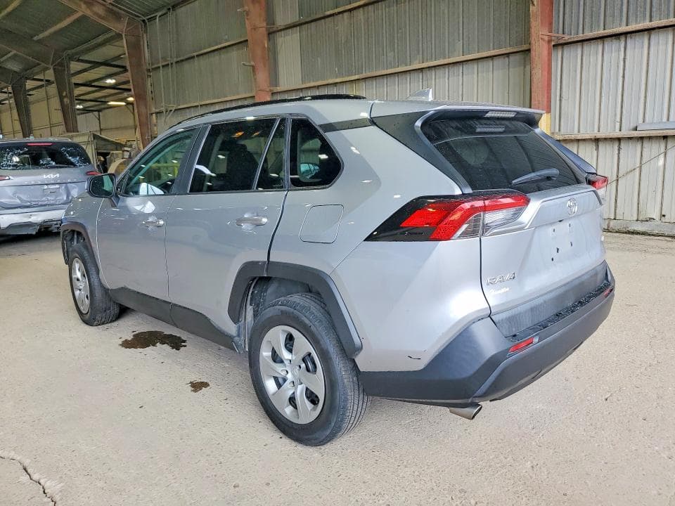 2019 TOYOTA RAV4 LE 2