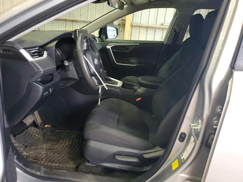 2019 TOYOTA RAV4 LE 7