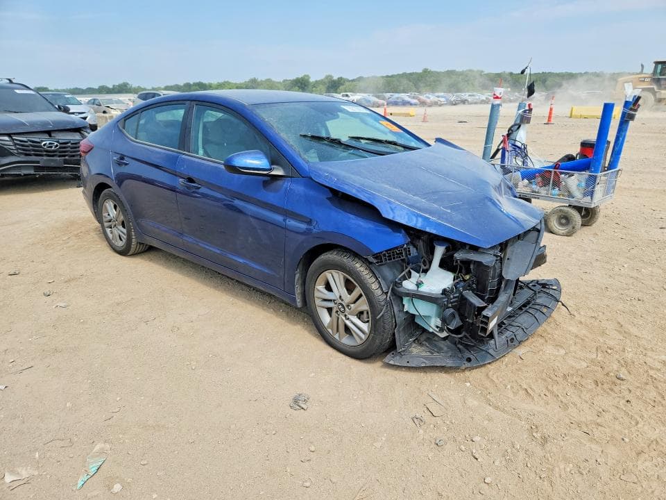 2019 HYUNDAI ELANTRA SEL 4