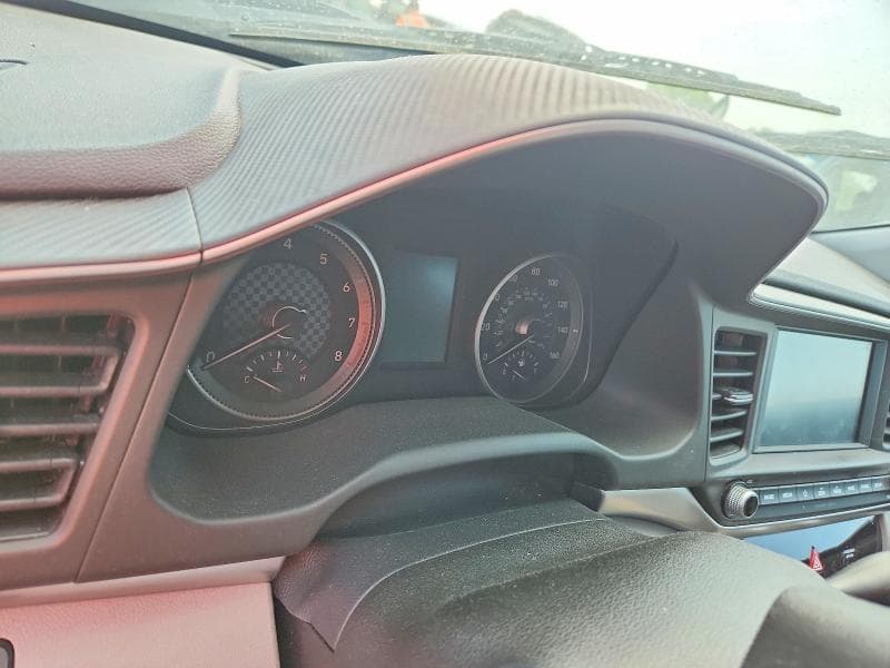 2019 HYUNDAI ELANTRA SEL 9