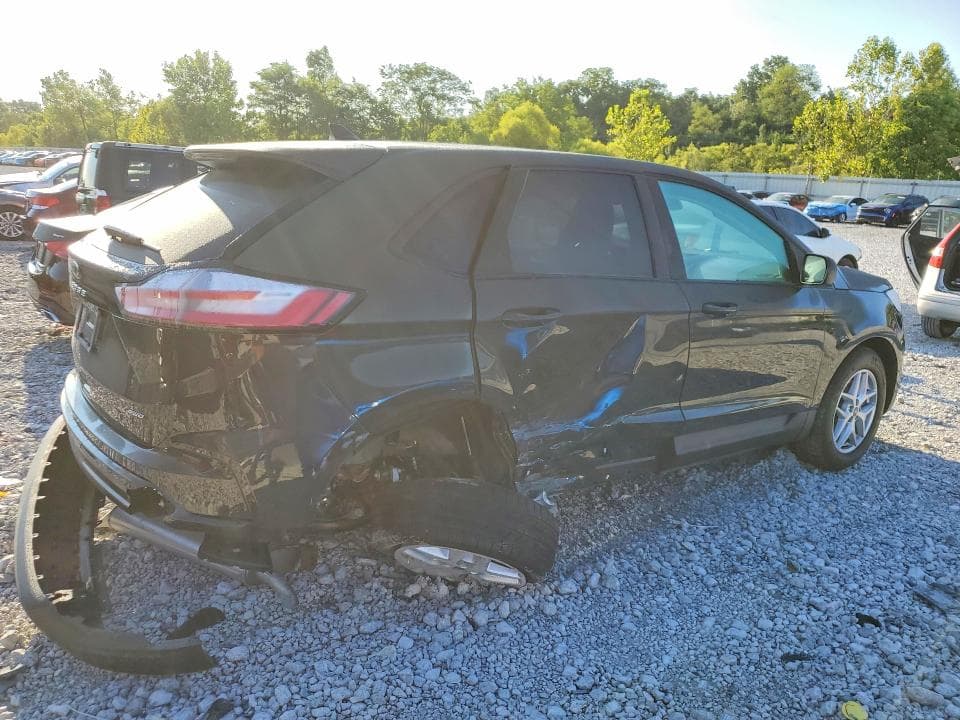 2022 FORD EDGE SE 3
