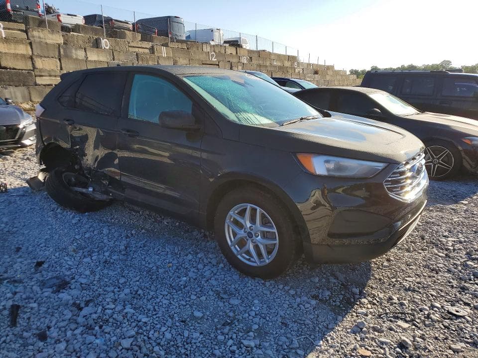 2022 FORD EDGE SE 4