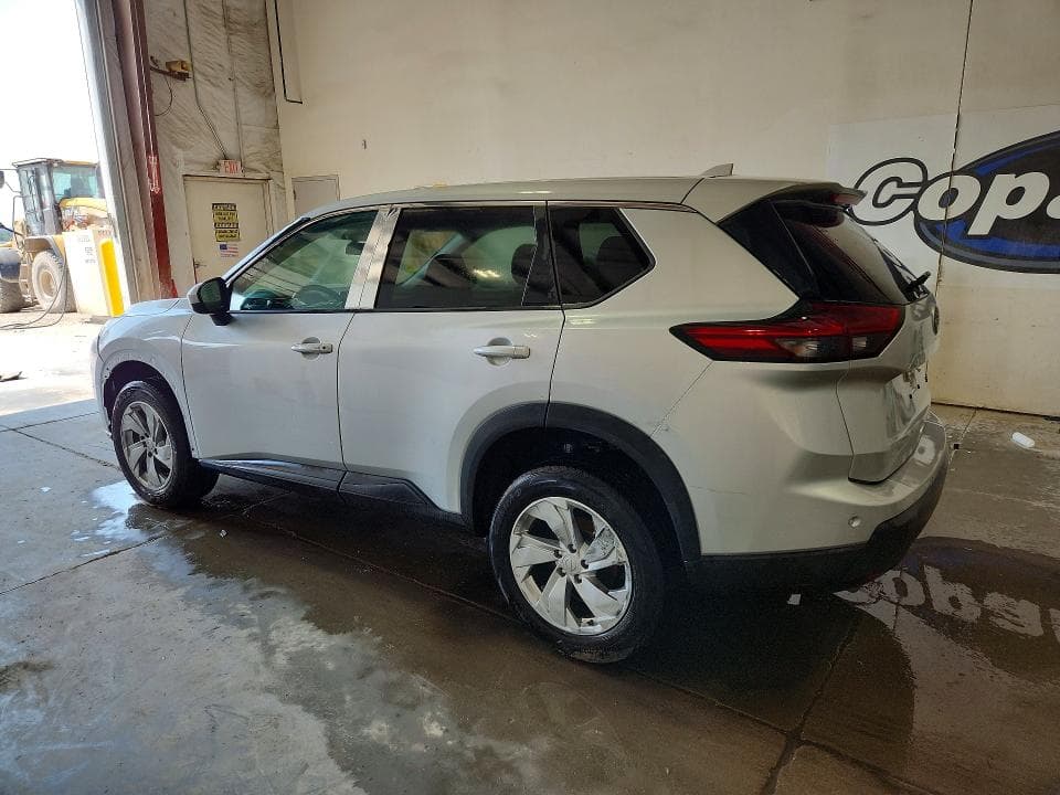 2024 NISSAN ROGUE SV 2