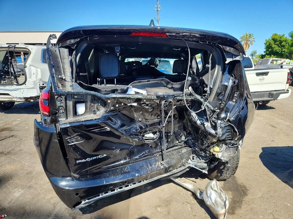 2026 CHRYSLER PACIFICA SELECT 6