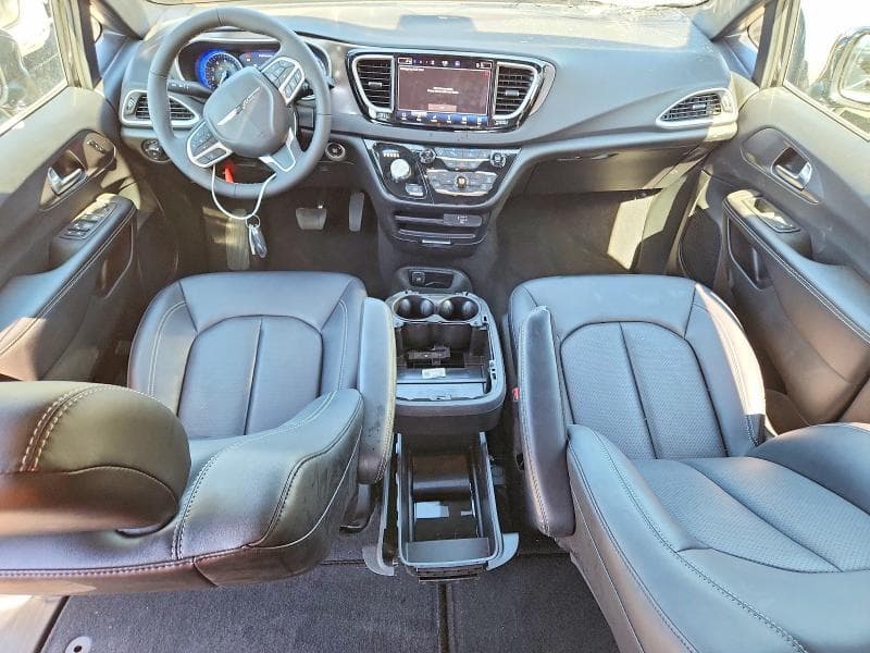 2026 CHRYSLER PACIFICA SELECT 8