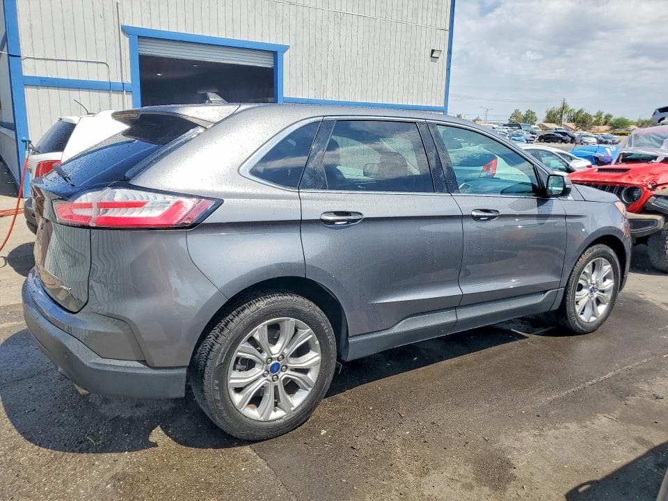 2022 FORD EDGE TITANIUM 3