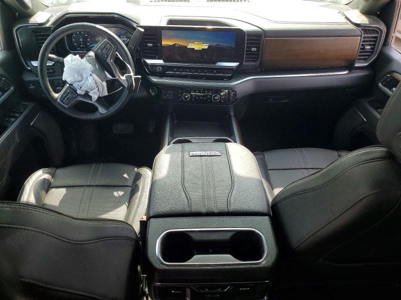 2026 CHEVROLET SILVERADO K2500 HIGH COUNTRY 8