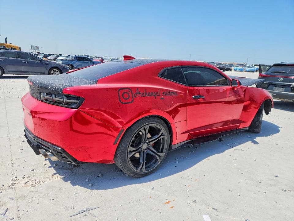 2018 CHEVROLET CAMARO LT 3