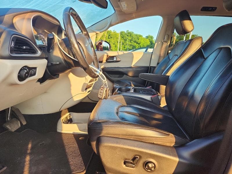 2019 CHRYSLER PACIFICA TOURING L TOURING L 8