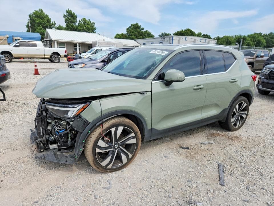 2023 VOLVO XC40 PLUS - 1
