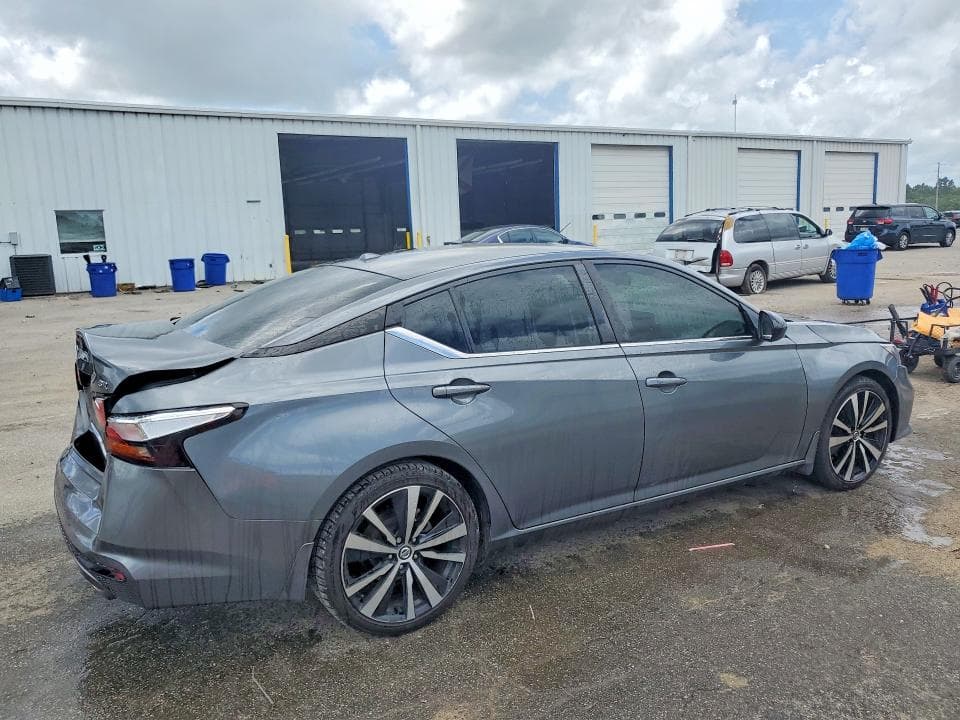 2019 NISSAN ALTIMA SR 3