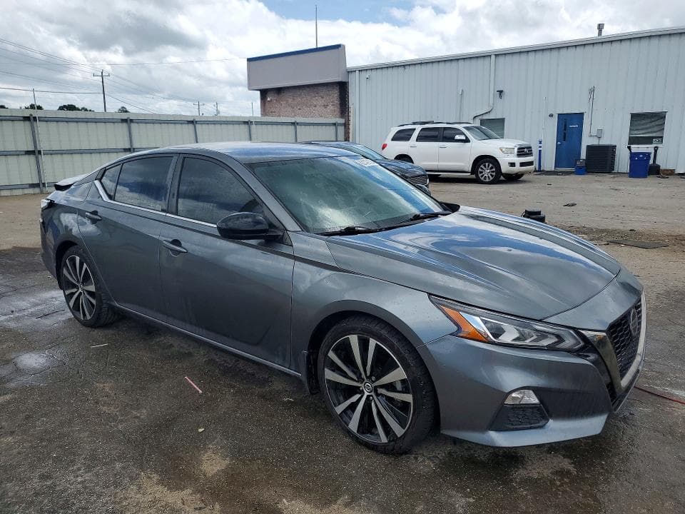 2019 NISSAN ALTIMA SR 4
