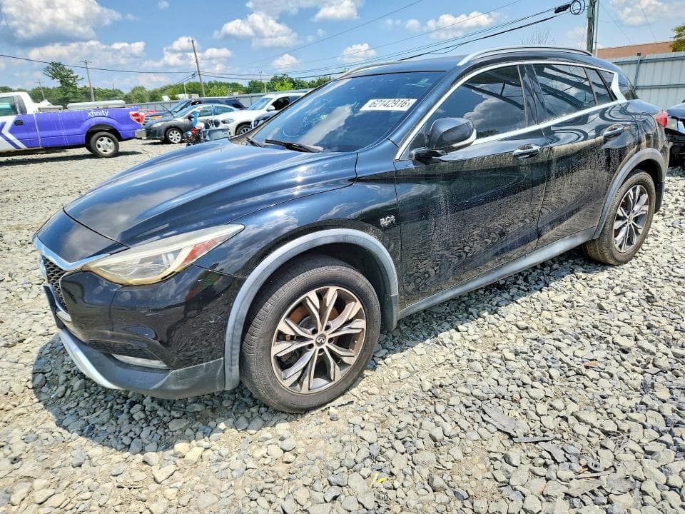2017 INFINITI QX30 BASE - 1