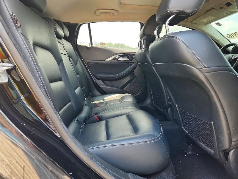 2017 INFINITI QX30 BASE 10