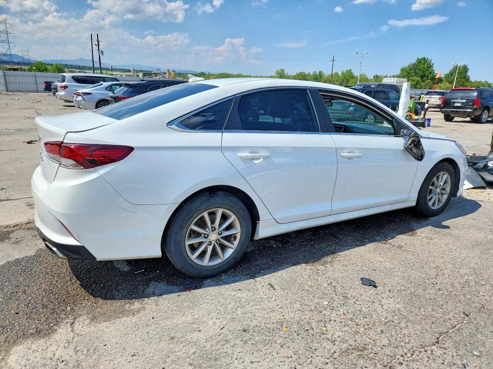 2018 HYUNDAI SONATA SE 3