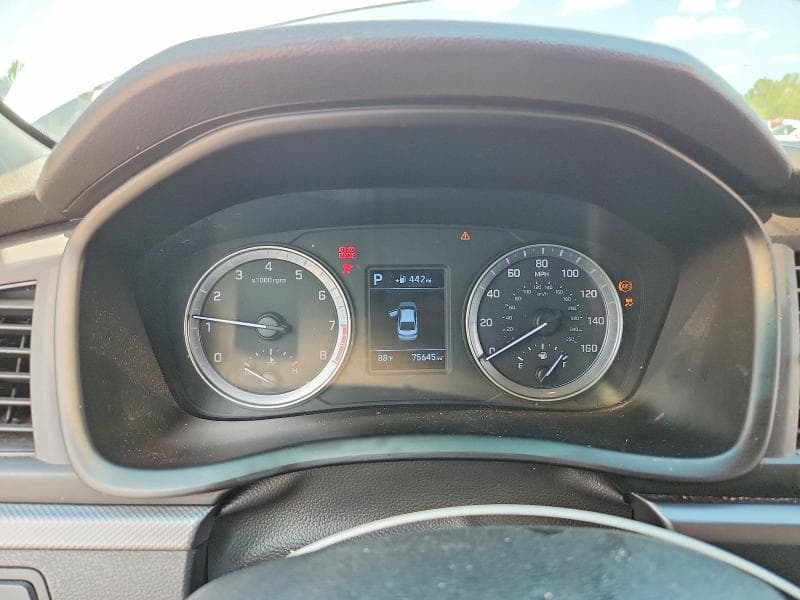 2018 HYUNDAI SONATA SE 9