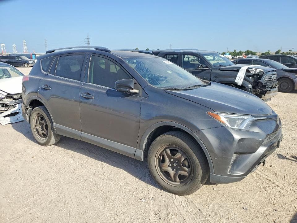 2017 TOYOTA RAV4 LE 4