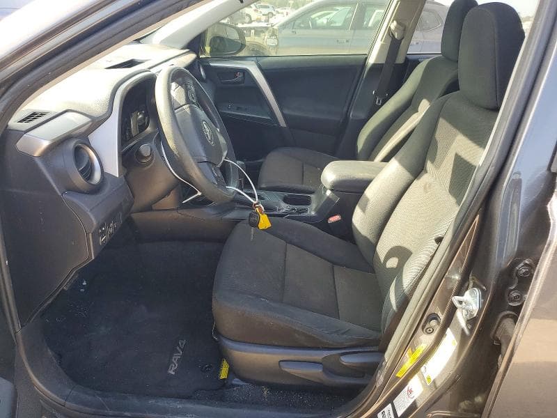 2017 TOYOTA RAV4 LE 7