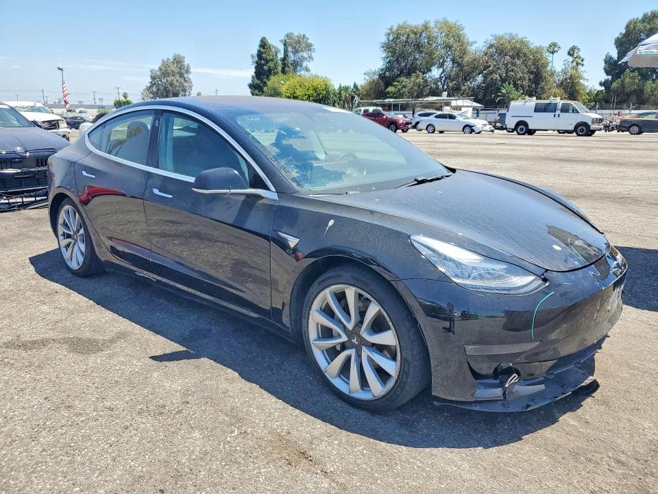 2018 TESLA MODEL 3 4