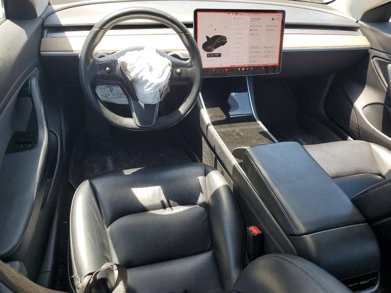 2018 TESLA MODEL 3 8