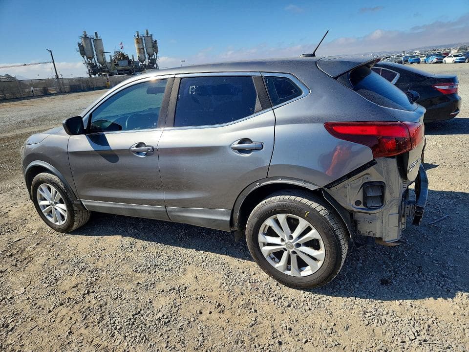 2017 NISSAN ROGUE SPORT S 2