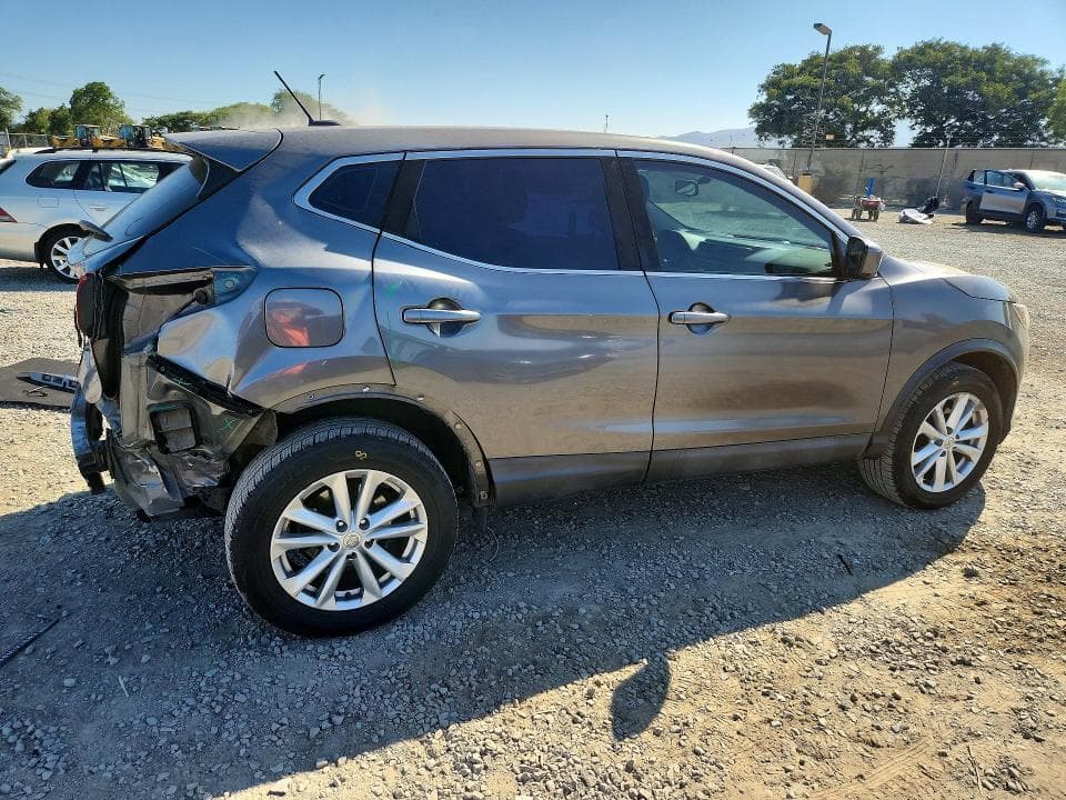 2017 NISSAN ROGUE SPORT S 3