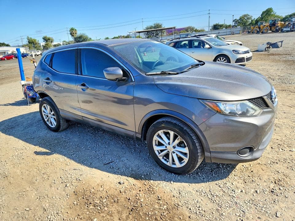 2017 NISSAN ROGUE SPORT S 4