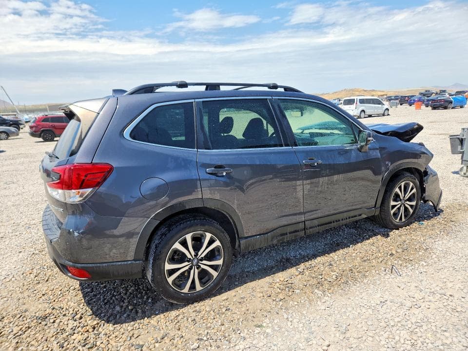 2021 SUBARU FORESTER LIMITED 3