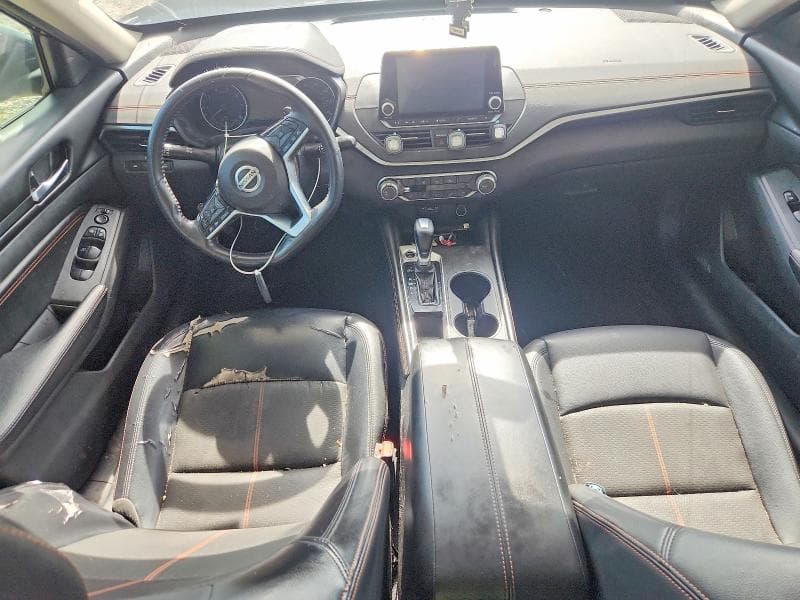 2021 NISSAN ALTIMA SR 8