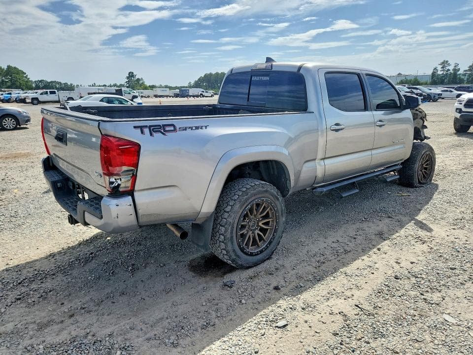 2017 TOYOTA TACOMA TRD SPORT 3