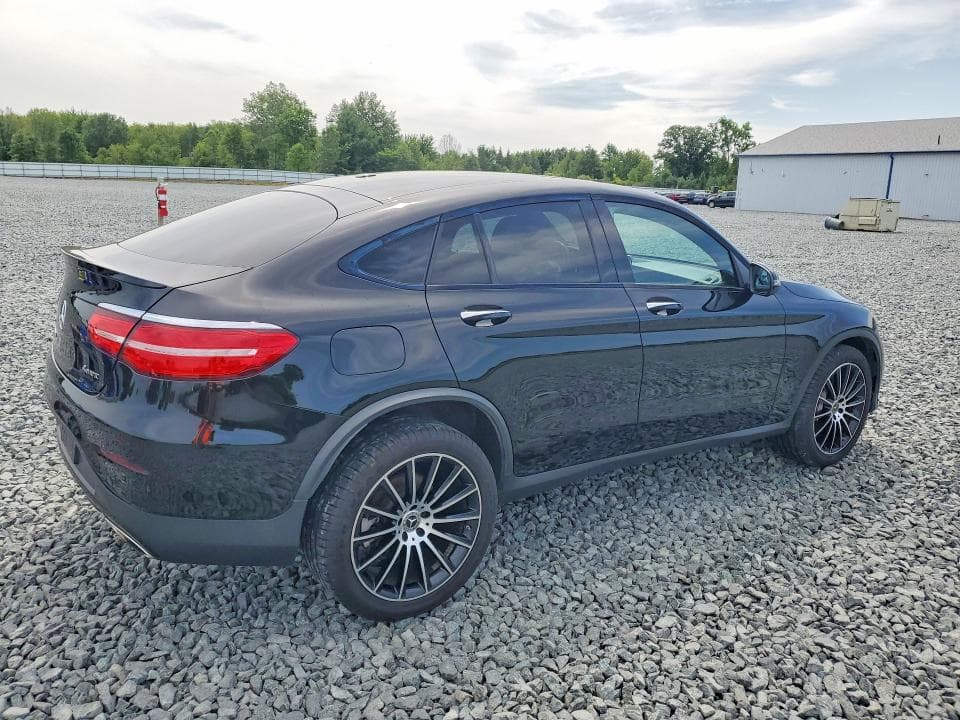 2018 MERCEDES-BENZ GLC COUPE 300 4MATIC 3
