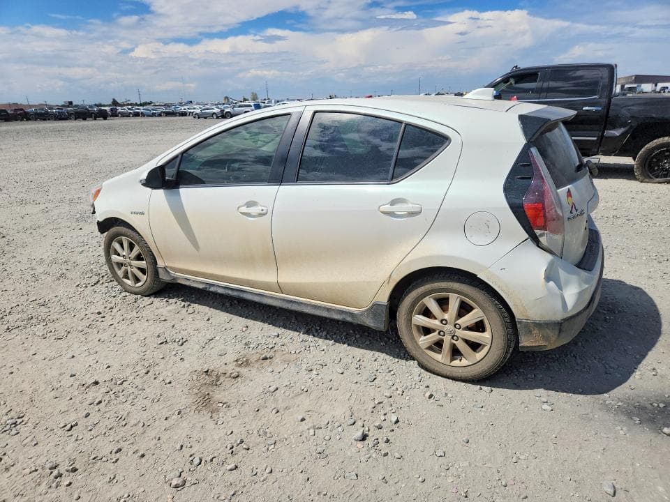 2017 TOYOTA PRIUS C TWO 2