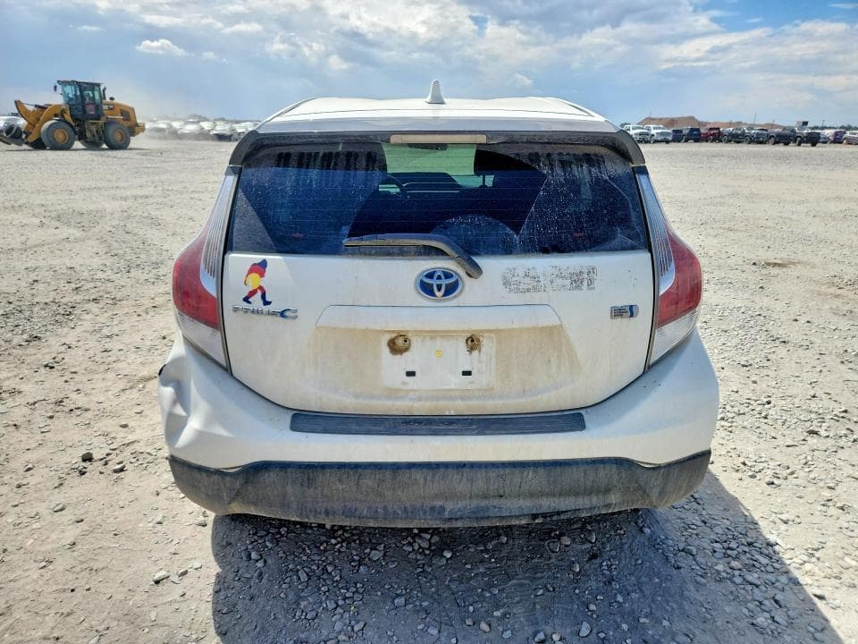 2017 TOYOTA PRIUS C TWO 6