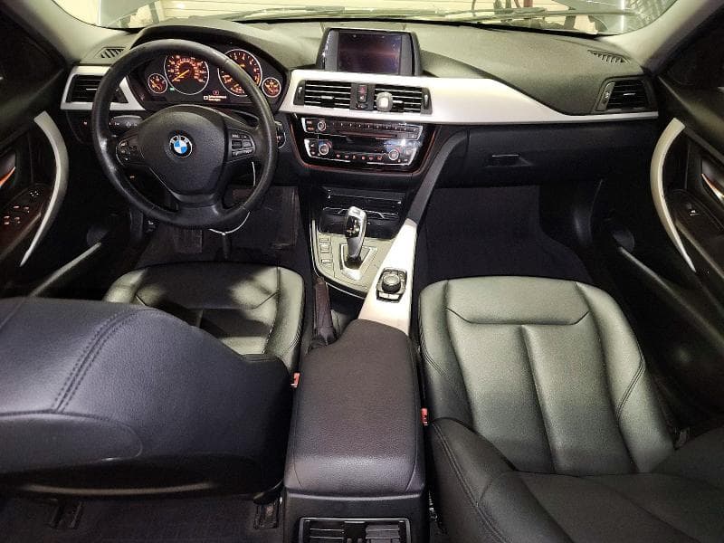 2017 BMW 320 XI XI 8