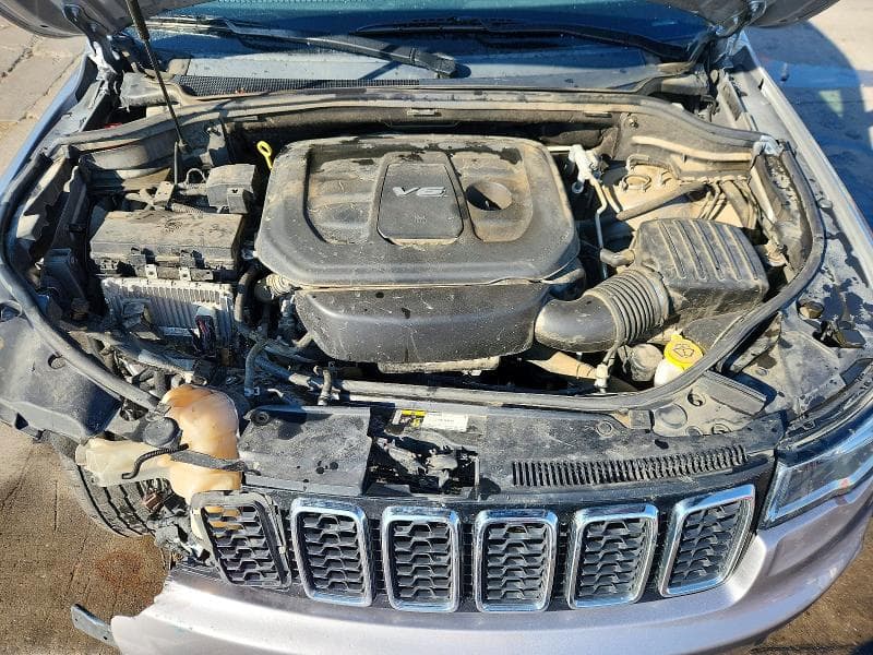 2017 JEEP GRAND CHEROKEE LAREDO 12