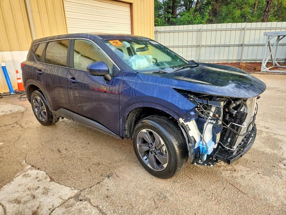 2026 NISSAN ROGUE SV 4