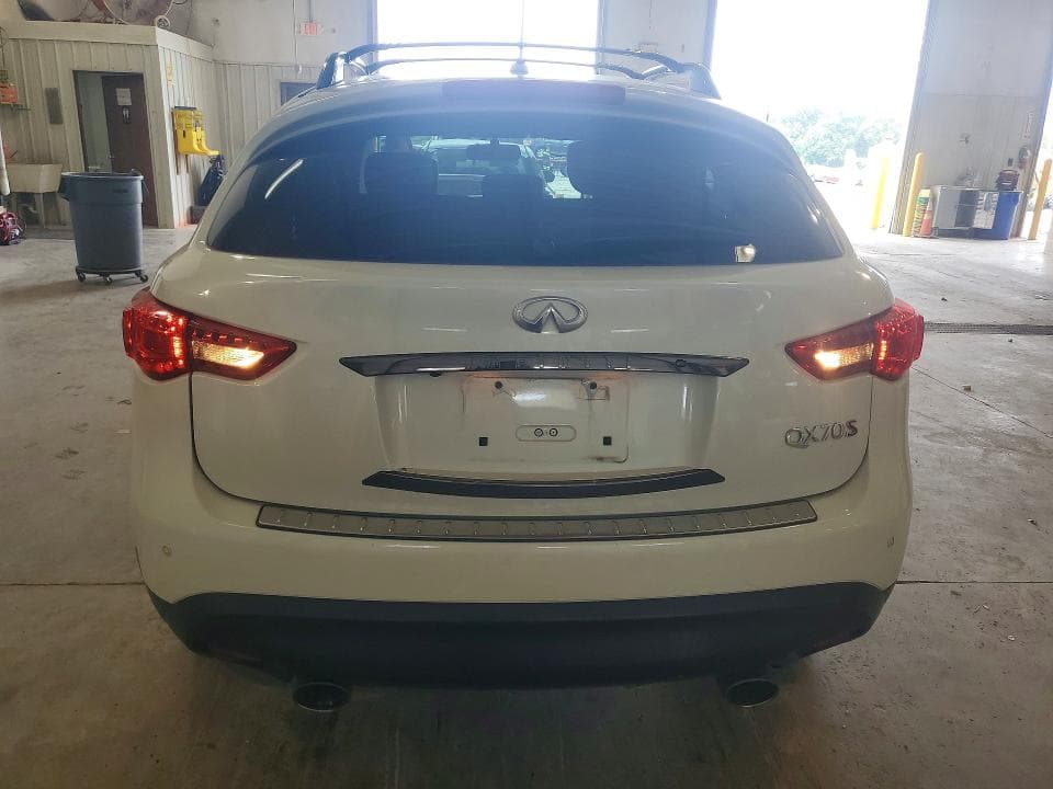 2017 INFINITI QX70 BASE 6