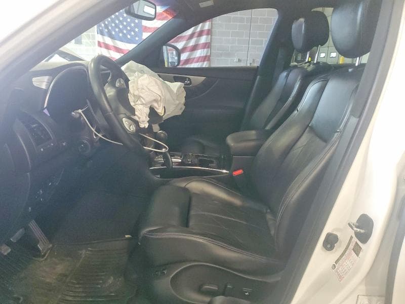 2017 INFINITI QX70 BASE 7