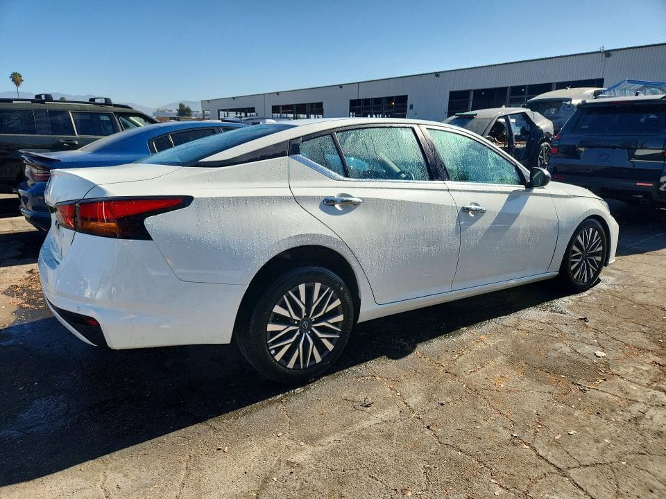 2025 NISSAN ALTIMA SV 3