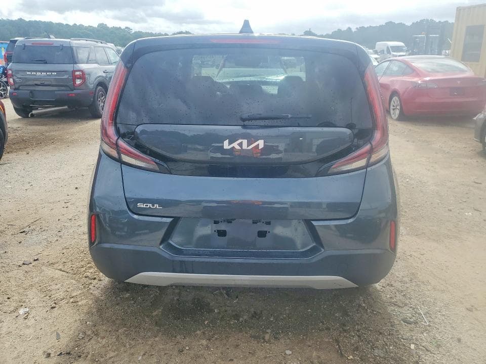 2023 KIA SOUL LX 6