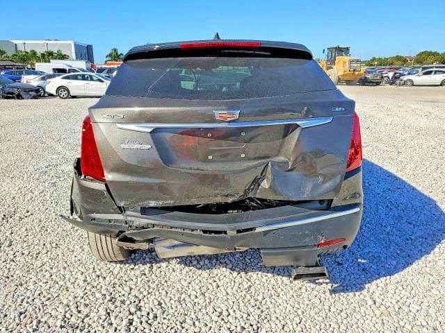 2019 CADILLAC XT5 6