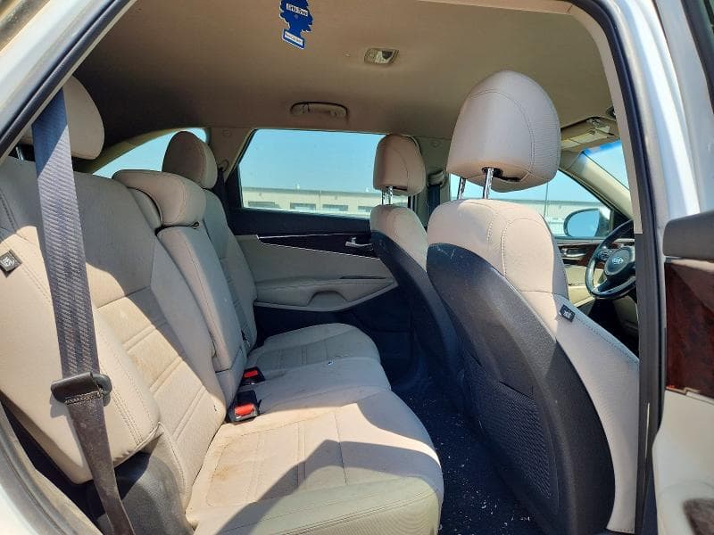 2017 KIA SORENTO LX 10