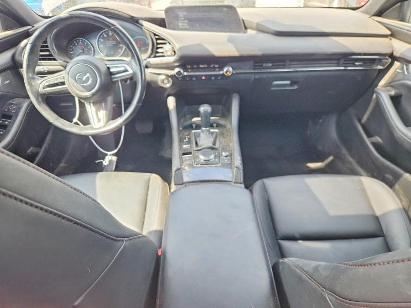2022 MAZDA 3 8